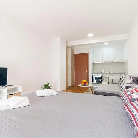 Tea アパート Ni